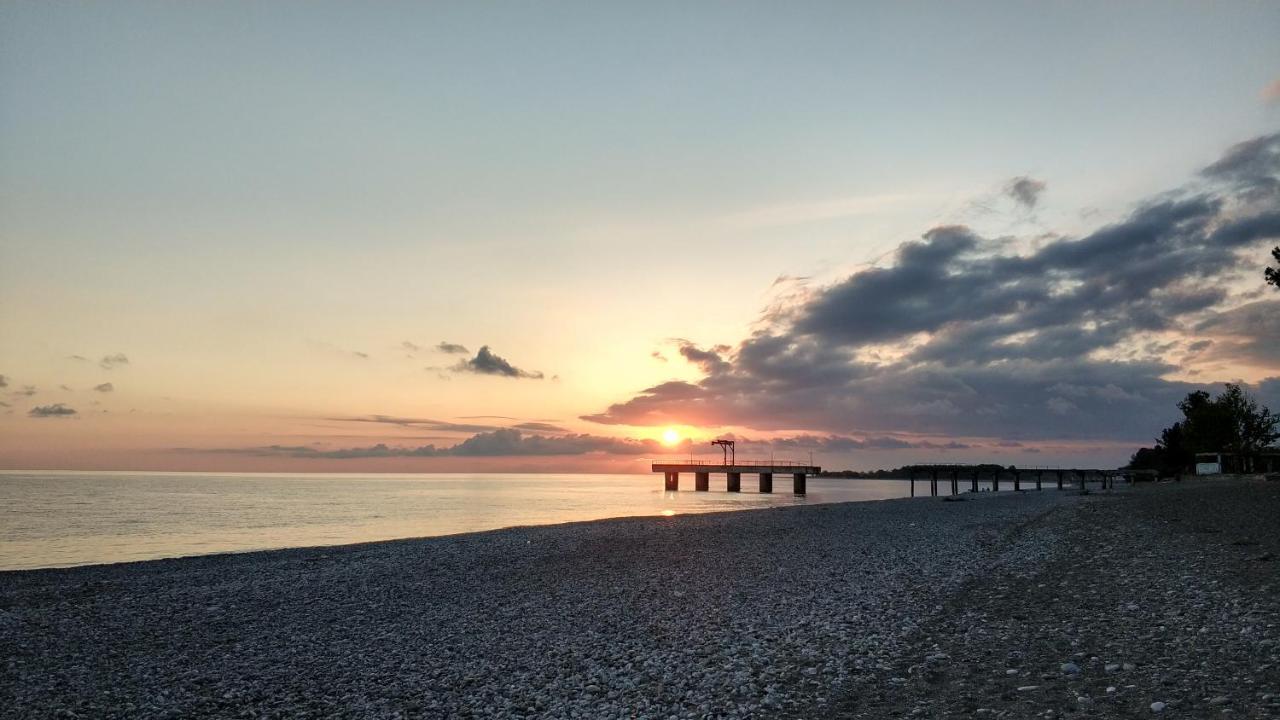 Lukomorye Pizunda Esterno foto